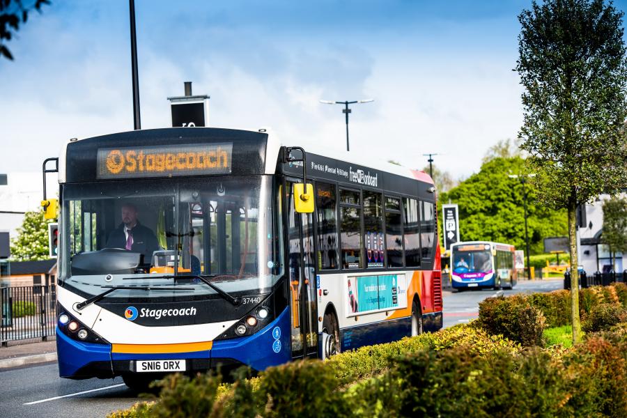  Alexander Dennis Enviro200 2015 года  (фото 21 из 39)